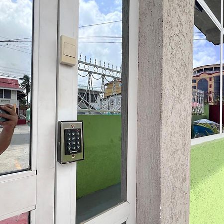 جورج تاون Emerald Apartments Inc المظهر الخارجي الصورة