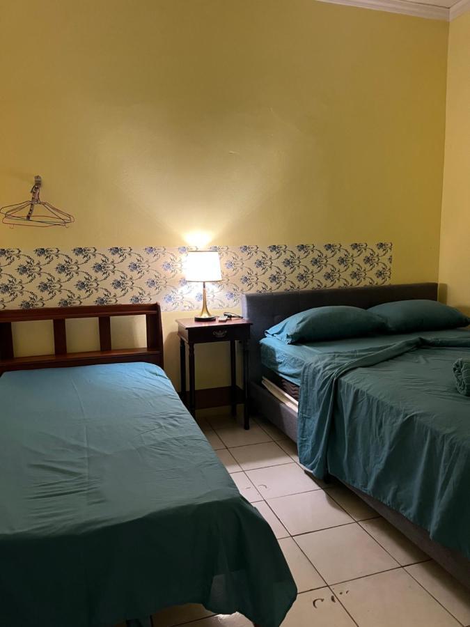 جورج تاون Emerald Apartments Inc المظهر الخارجي الصورة