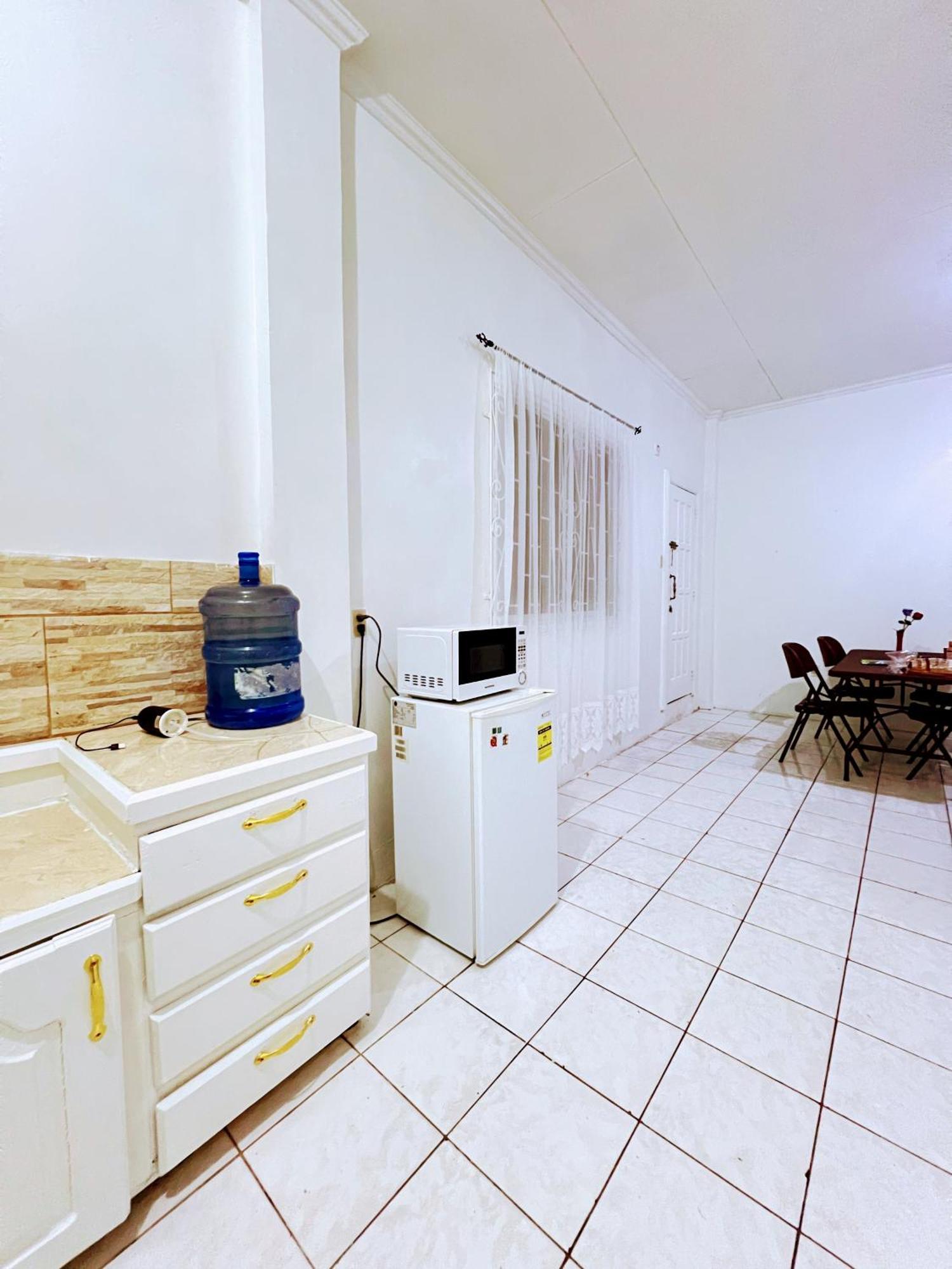 جورج تاون Emerald Apartments Inc المظهر الخارجي الصورة