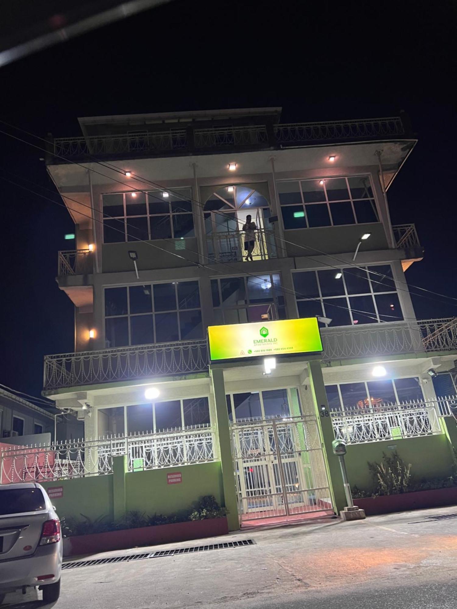 جورج تاون Emerald Apartments Inc المظهر الخارجي الصورة